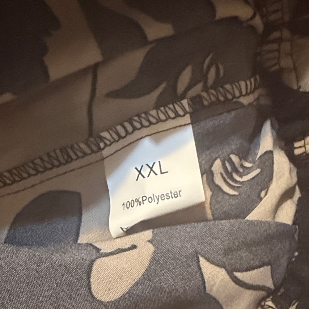 Beige and Black Floral Tie-Waist Shorts - Picture 3 of 3